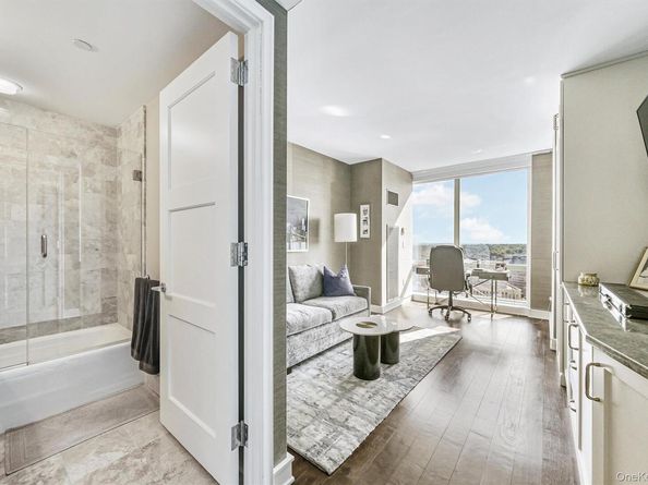 5 Renaissance Square 28E, White Plains NY 10601