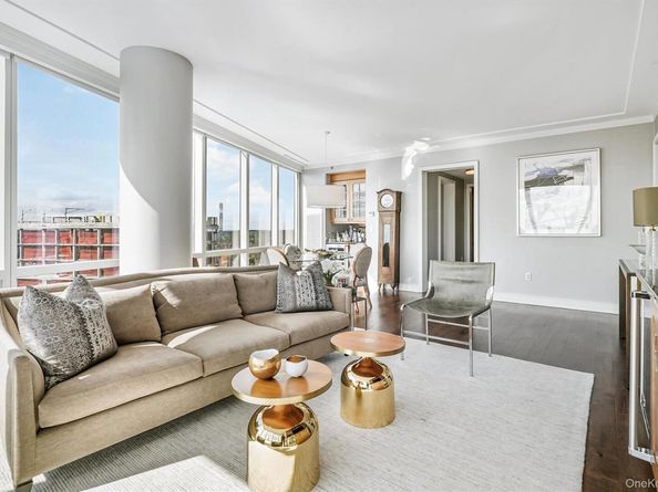 5 Renaissance Square 28E, White Plains NY 10601