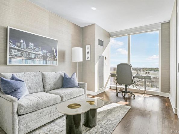 5 Renaissance Square 28E, White Plains NY 10601