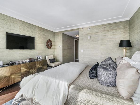 5 Renaissance Square 28E, White Plains NY 10601