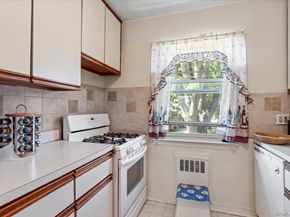 87-44 Marengo Street 2A, Holliswood NY 11423