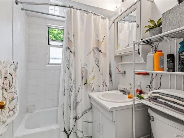 87-44 Marengo Street 2A, Holliswood NY 11423