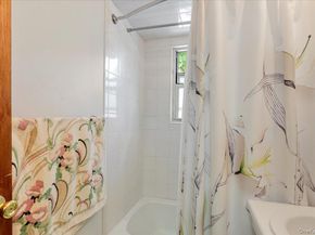 87-44 Marengo Street 2A, Holliswood NY 11423