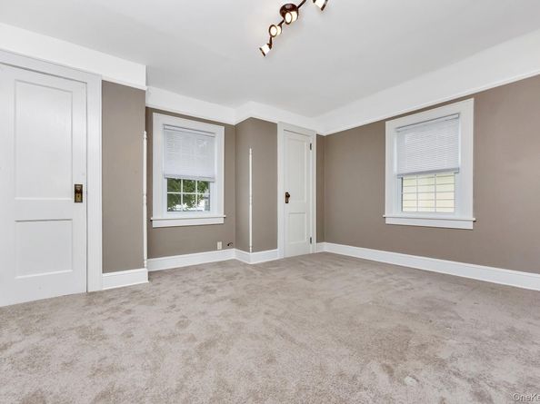 91-15 Vanderveer Street, Queens Village NY 11428