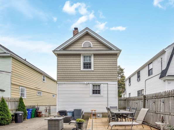 91-15 Vanderveer Street, Queens Village NY 11428