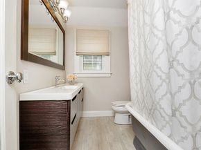 91-15 Vanderveer Street, Queens Village NY 11428