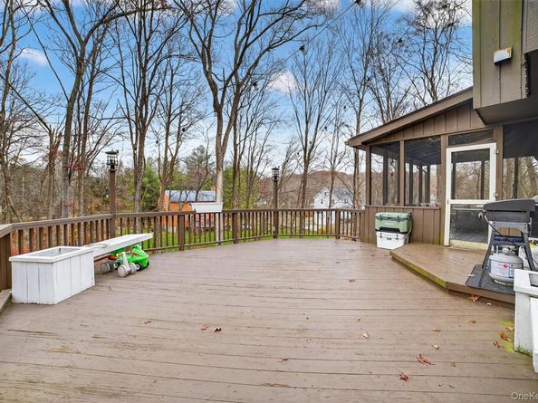 42 Maple Moor Lane, Cortlandt Manor NY 10567