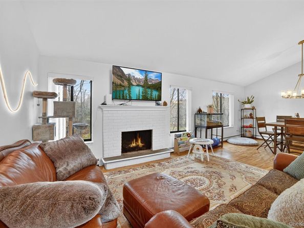 42 Maple Moor Lane, Cortlandt Manor NY 10567