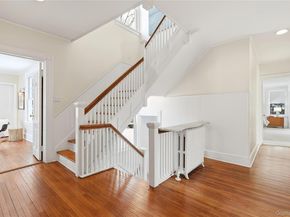 10 Circle Avenue, Larchmont NY 10538