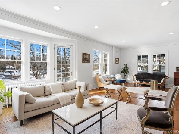 10 Circle Avenue, Larchmont NY 10538