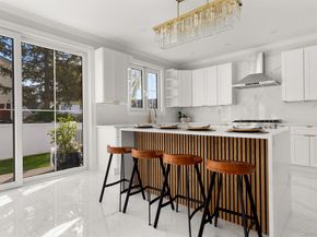 1035 Glen Drive, Franklin Square NY 11010