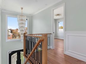 1035 Glen Drive, Franklin Square NY 11010