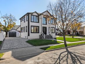1035 Glen Drive, Franklin Square NY 11010