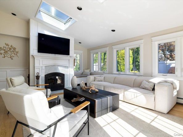 25 Morris Street, Port Jefferson Station NY 11776