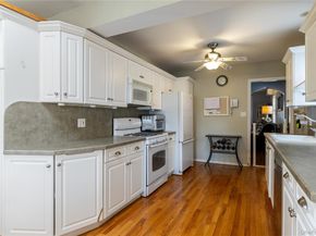 959 N 5th Street, New Hyde Park NY 11040