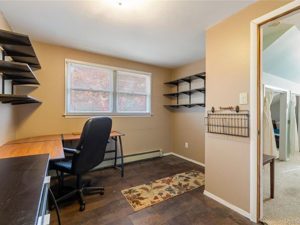 959 N 5th Street, New Hyde Park NY 11040