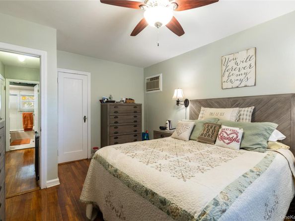 959 N 5th Street, New Hyde Park NY 11040