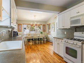 959 N 5th Street, New Hyde Park NY 11040