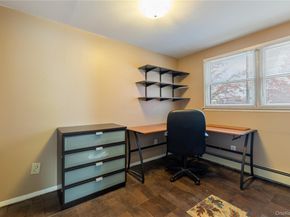 959 N 5th Street, New Hyde Park NY 11040