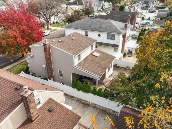 959 N 5th Street, New Hyde Park NY 11040