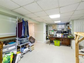 959 N 5th Street, New Hyde Park NY 11040