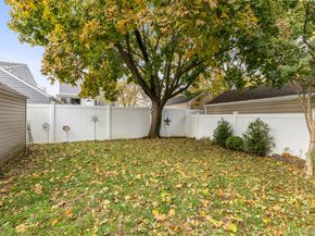 959 N 5th Street, New Hyde Park NY 11040