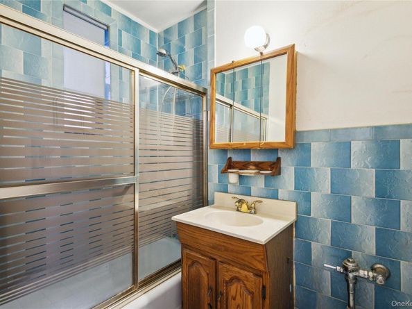 139-15 83 Avenue 409, Briarwood NY 11435