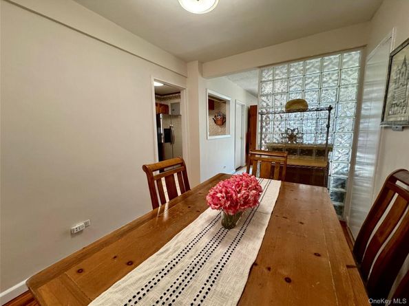 139-15 83 Avenue 409, Briarwood NY 11435