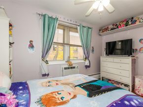 45 HILLPARK Avenue 2L, Great Neck NY 11021