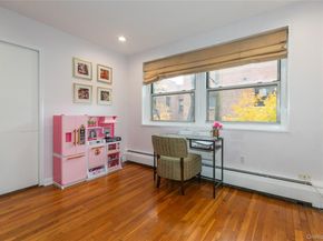 45 HILLPARK Avenue 2L, Great Neck NY 11021