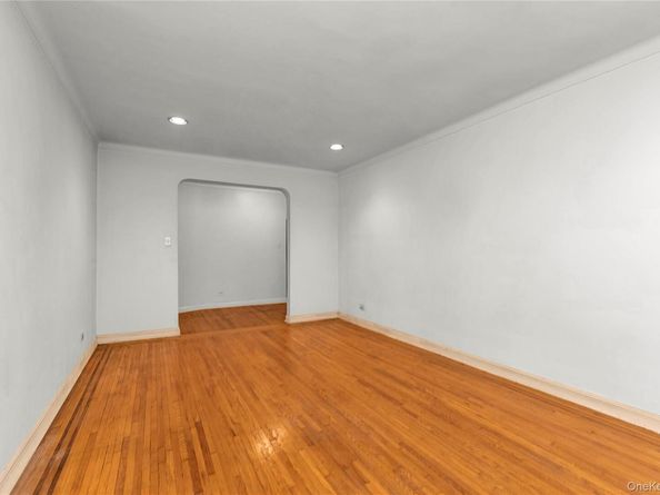 76-12 35th Avenue 1B, Jackson Heights NY 11372