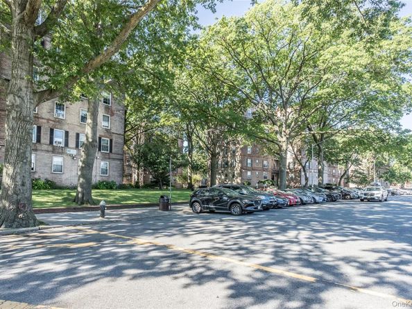 51-28 30 Avenue 3, Woodside NY 11377