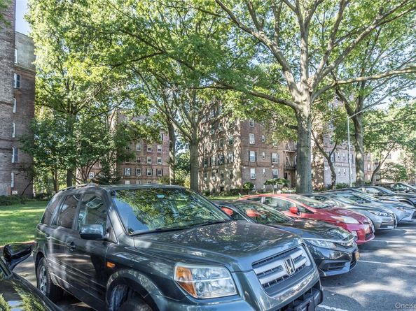 51-28 30 Avenue 3, Woodside NY 11377