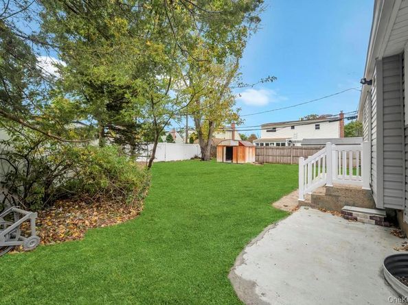 2737 Sheila Court, East Meadow NY 11554