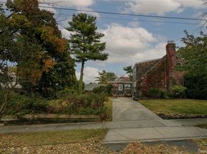 301 Park Lane, Douglaston NY 11363