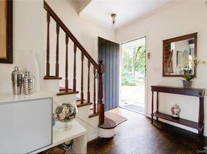 301 Park Lane, Douglaston NY 11363