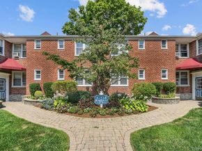 6 Bryant Crescent 1H, White Plains NY 10605