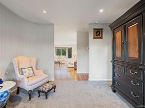 158 Old Courthouse Road, Manhasset Hills NY 11040