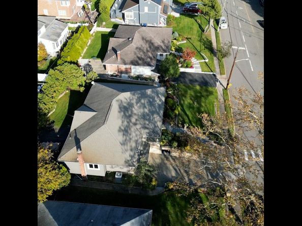 158 Old Courthouse Road, Manhasset Hills NY 11040