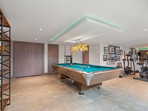 158 Old Courthouse Road, Manhasset Hills NY 11040