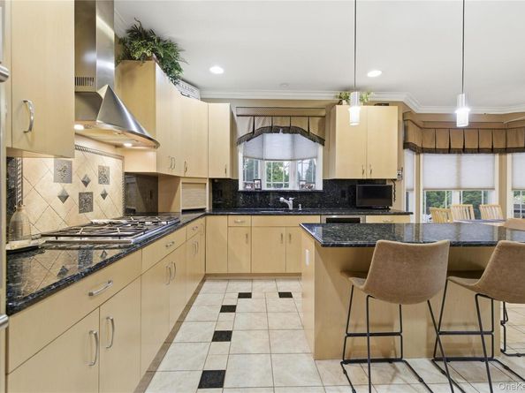 3056 Valentine Place, Wantagh NY 11793