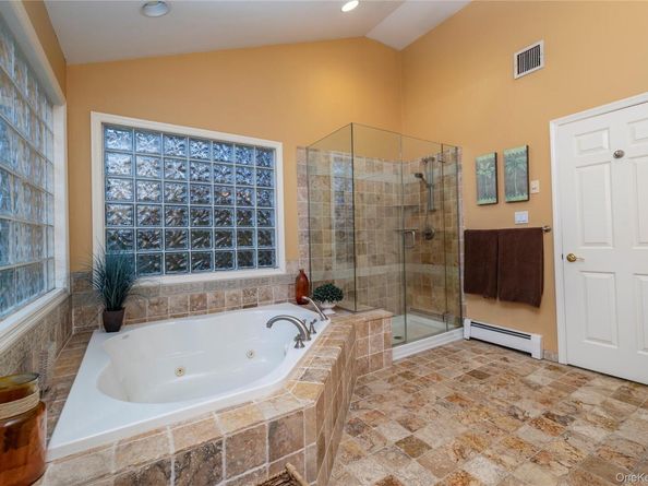 3056 Valentine Place, Wantagh NY 11793