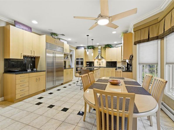 3056 Valentine Place, Wantagh NY 11793