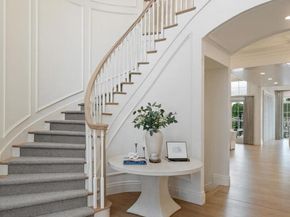 141 Old Cedar Swamp Road, Jericho NY 11753