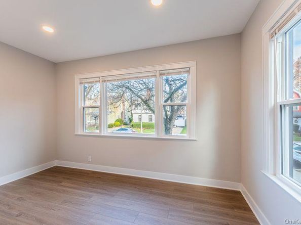 4116 169th Street, Flushing NY 11358