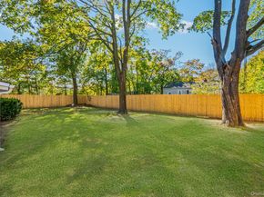 6 Mccue Street, Wheatley Heights NY 11798