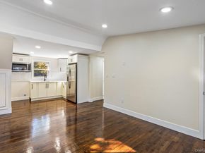 6 Mccue Street, Wheatley Heights NY 11798