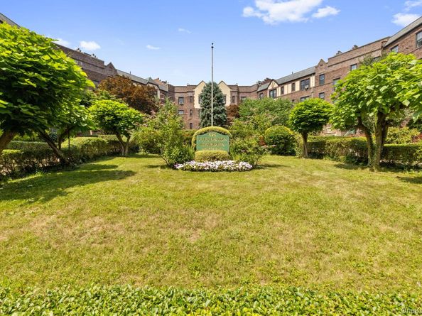 525 W 238th Street 1N, Bronx NY 10463