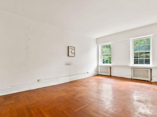 525 W 238th Street 1N, Bronx NY 10463