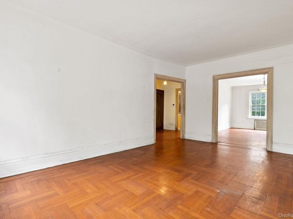 525 W 238th Street 1N, Bronx NY 10463